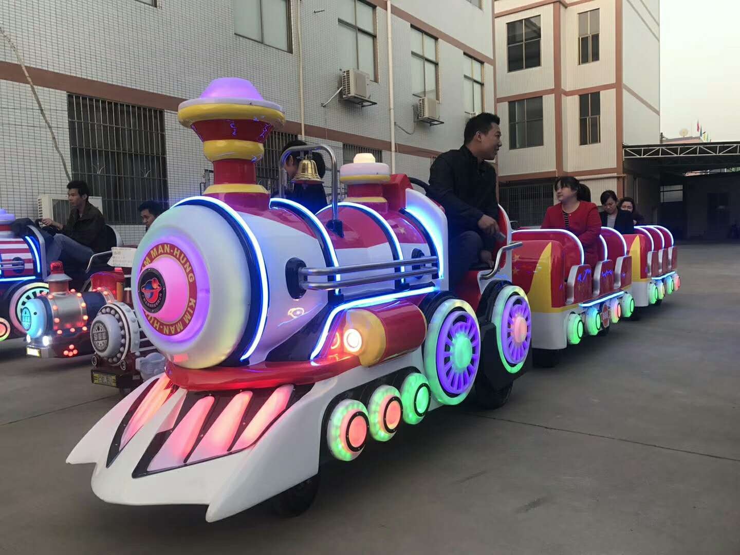 青海商场小火车